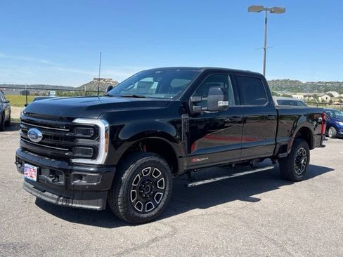 New 2026 Ford F250 Platinum AWD/4WD image 2