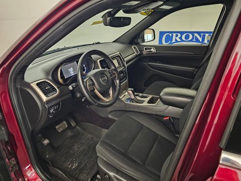 Used 2017 Jeep Grand Cherokee Laredo w/ Quick Order Package 23E image 10