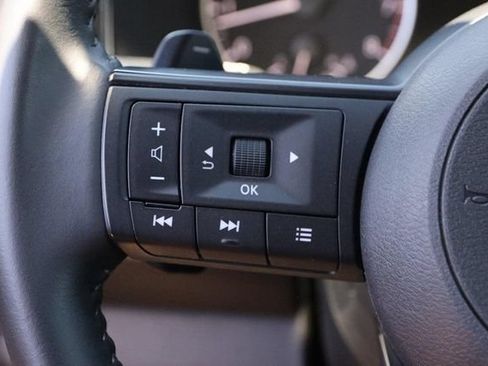 Certified 2025 Nissan Pathfinder SV AWD/4WD image 13