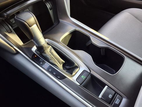 Certified 2020 Honda Accord LX image 11