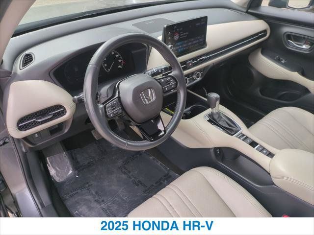 Used 2025 Honda HR-V EX-L image 14