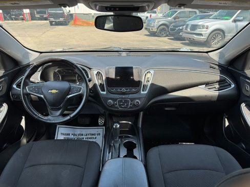 Used 2016 Chevrolet Malibu LT FWD image 20