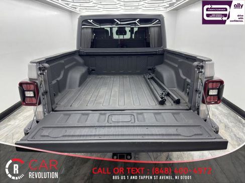 Used 2020 Jeep Gladiator Overland image 6