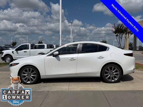 Used 2019 MAZDA MAZDA3 Sedan w/ Preferred Package FWD image 11