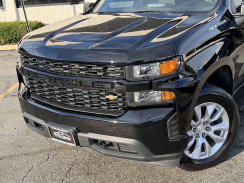 Used 2021 Chevrolet Silverado 1500 Custom AWD/4WD image 4
