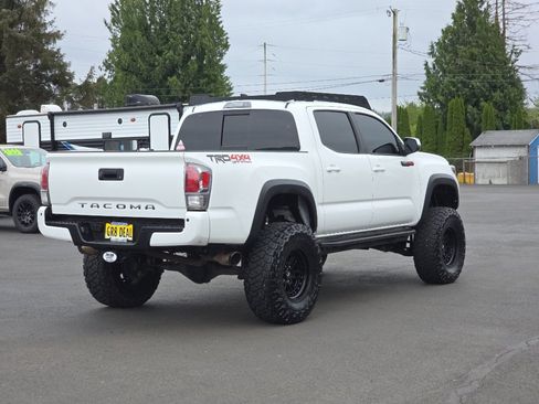 Used 2021 Toyota Tacoma TRD Off-Road w/ Technology Package AWD/4WD image 5