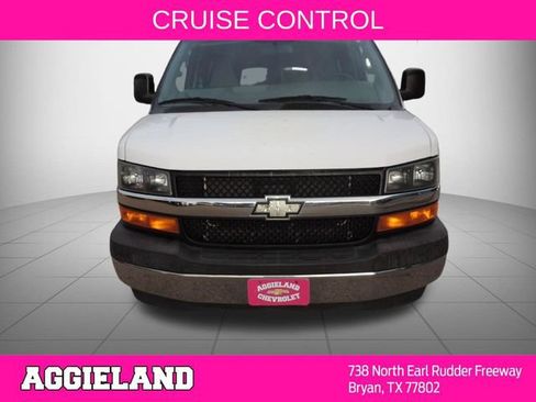 Used 2018 Chevrolet Express 3500 LT w/ LT Preferred Equipment Group RWD image 9