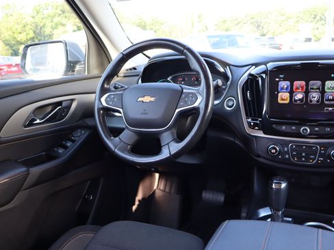 Used 2019 Chevrolet Traverse LT FWD image 12
