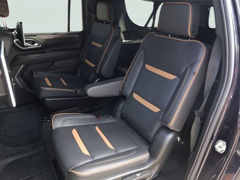 Used 2023 GMC Yukon XL AT4 w/ LPO, Floor Liner Package AWD/4WD image 29