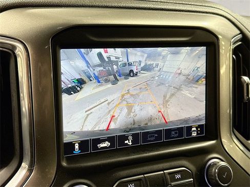 Used 2021 Chevrolet Silverado 1500 LT Trail Boss w/ Convenience Package II image 15