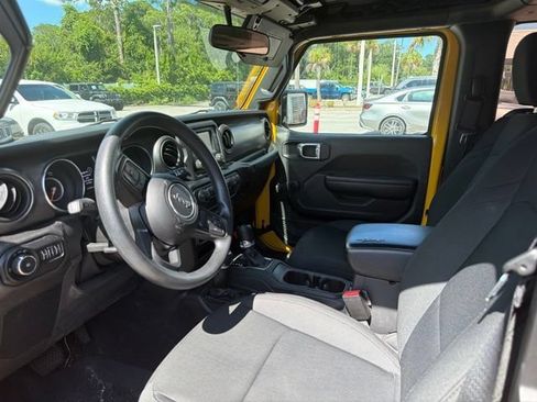 Used 2021 Jeep Wrangler Sport AWD/4WD image 3
