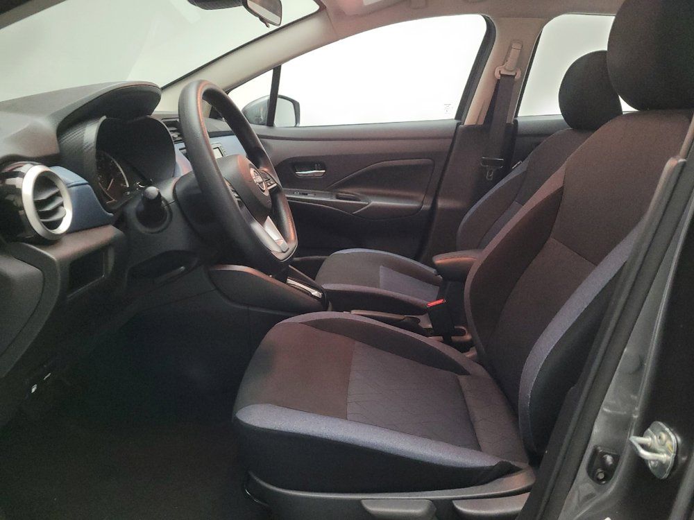 Used 2025 Nissan Versa SV w/ Trunk Package FWD image 17
