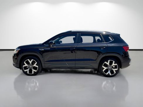 Used 2022 Volkswagen Taos SEL AWD/4WD image 2