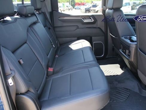 Used 2023 Chevrolet Silverado 1500 RST AWD/4WD image 13
