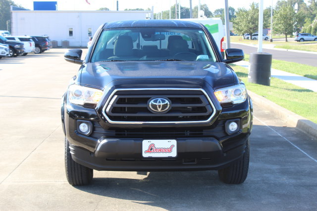 Used 2020 Toyota Tacoma SR5 AWD/4WD image 8