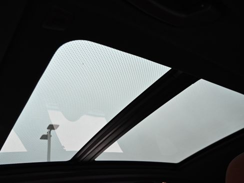 Certified 2024 BMW X5 xDrive50e w/ Executive Package image 28