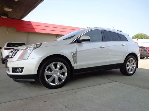 Used 2016 Cadillac SRX Performance w/ Driver Awareness Package AWD/4WD image 1