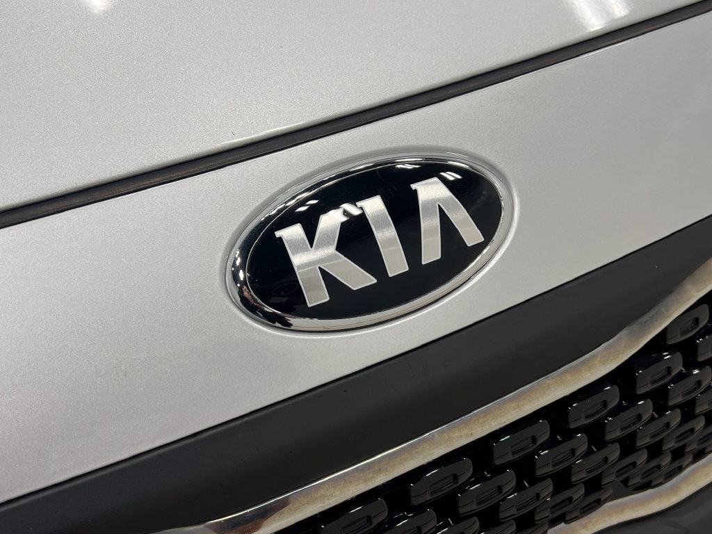Used 2019 Kia Niro LX FWD image 37
