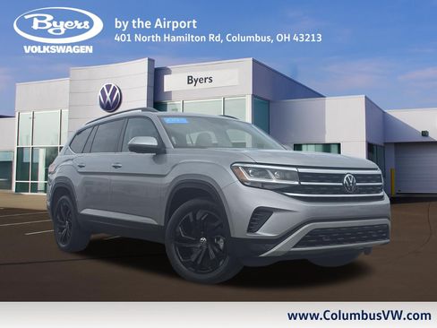 Certified 2023 Volkswagen Atlas SE w/ Panoramic Sunroof Package AWD/4WD image 1