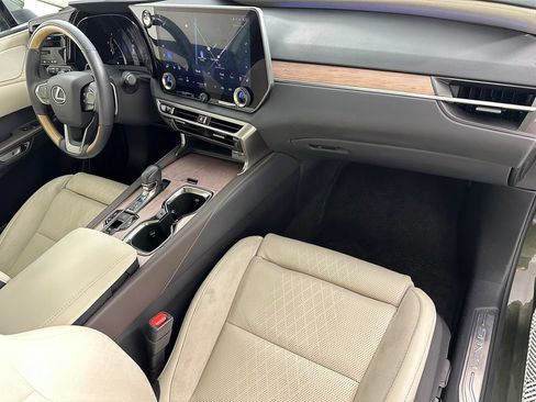 Used 2024 Lexus RX 350 w/ Convenience Package AWD/4WD image 21