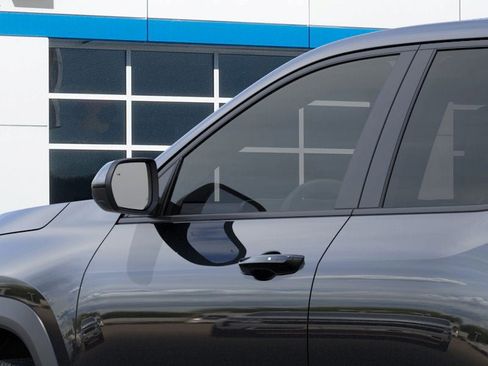 New 2026 Chevrolet Equinox LT w/ Convenience Package II image 12