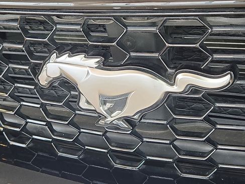 Used 2024 Ford Mustang GT Premium image 27