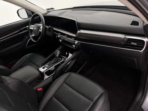 Used 2025 Kia Telluride S AWD/4WD image 13