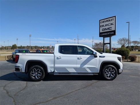 New 2026 GMC Sierra 1500 SLE w/ Preferred Package image 2
