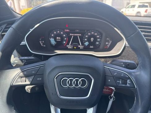 Used 2023 Audi Q3 2.0T Premium w/ 19" Wheel Package AWD/4WD image 7
