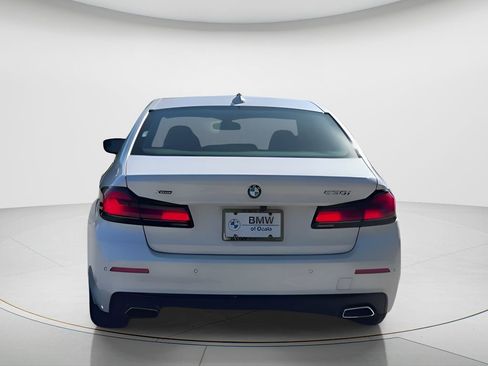 Used 2023 BMW 530i xDrive w/ Premium Package image 10