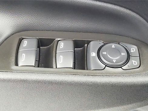 Used 2023 Chevrolet Equinox LT FWD image 15