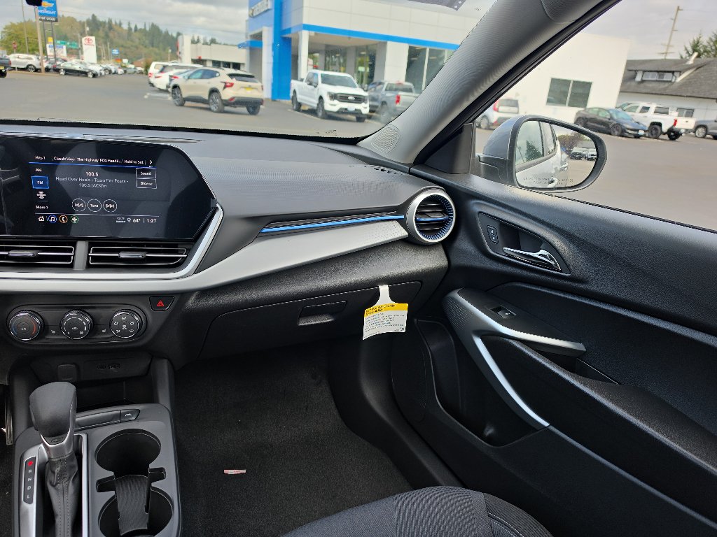 New 2026 Chevrolet Trax LS w/ LS Convenience Package FWD image 21
