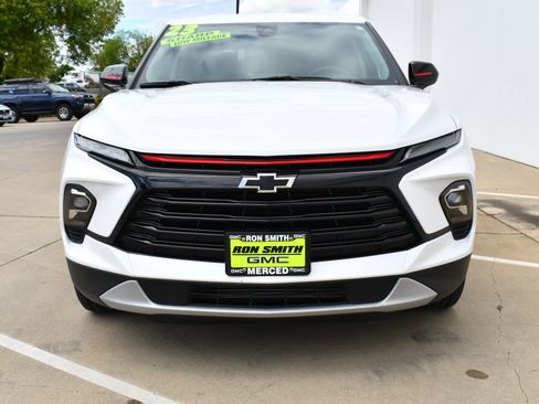 Used 2023 Chevrolet Blazer LT image 3
