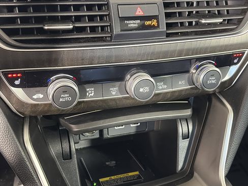 Used 2021 Honda Accord EX-L image 21