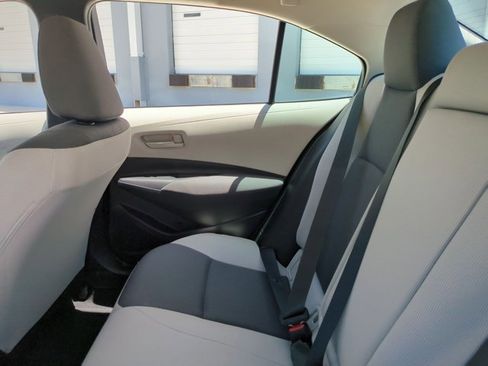 Used 2024 Toyota Corolla LE FWD image 17