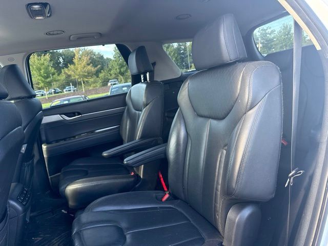 Used 2022 Hyundai Palisade SEL w/ Premium Package AWD/4WD image 4