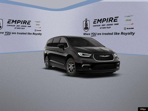 New 2026 Chrysler Pacifica Select image 18