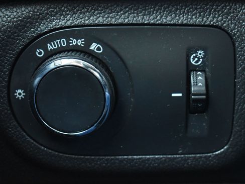 Used 2018 Chevrolet Cruze LS w/ LS Fleet Convenience Package image 18