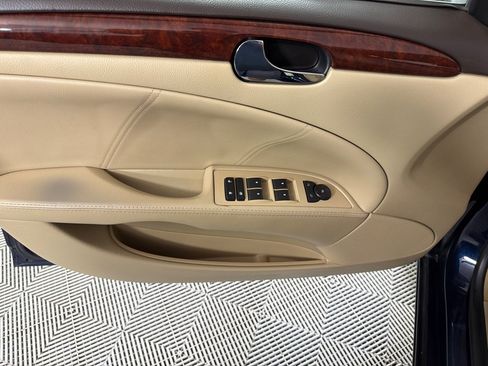 Used 2008 Buick Lucerne CXL FWD image 10