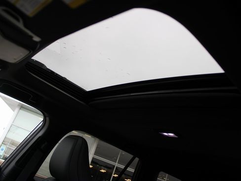 Used 2026 Subaru Outback Premium image 17