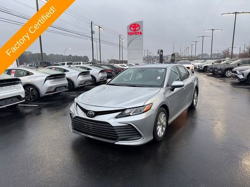 Used 2023 Toyota Camry LE image 1
