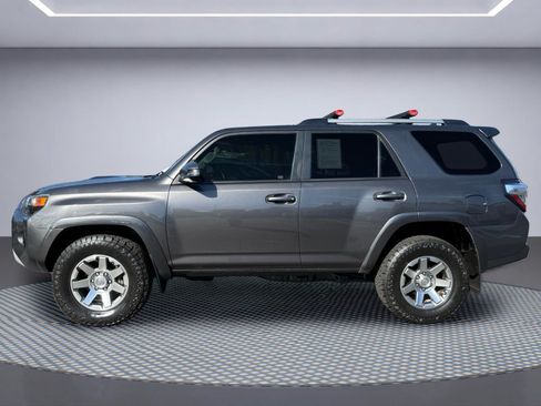 Used 2016 Toyota 4Runner Trail Premium AWD/4WD image 3
