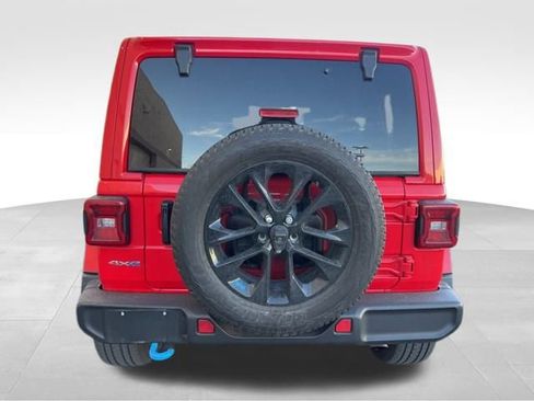 Used 2023 Jeep Wrangler Unlimited Sahara image 6