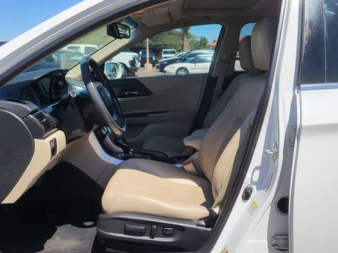 Used 2014 Honda Accord Touring image 23