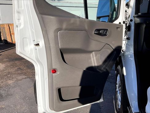 Used 2023 Ford Transit 350 XLT image 19