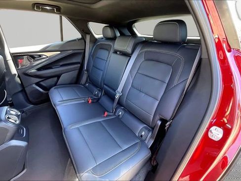 Used 2025 Chevrolet Blazer EV LT image 16