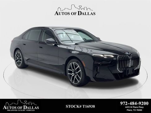 Used 2025 BMW 740i image 1