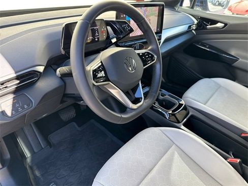 Certified 2022 Volkswagen ID.4 Pro S w/ Gradient Package image 30