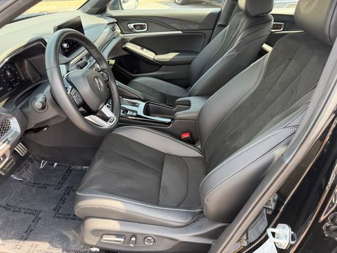 Used 2025 Acura Integra A-Spec FWD image 3