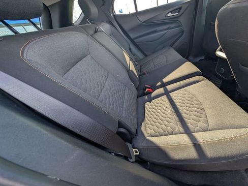 Used 2018 Chevrolet Equinox LT FWD image 6